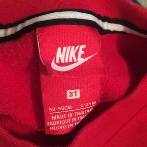 3t nike sweatshirt